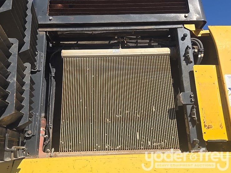 2013-komatsu-pc490-lc-10-image-56