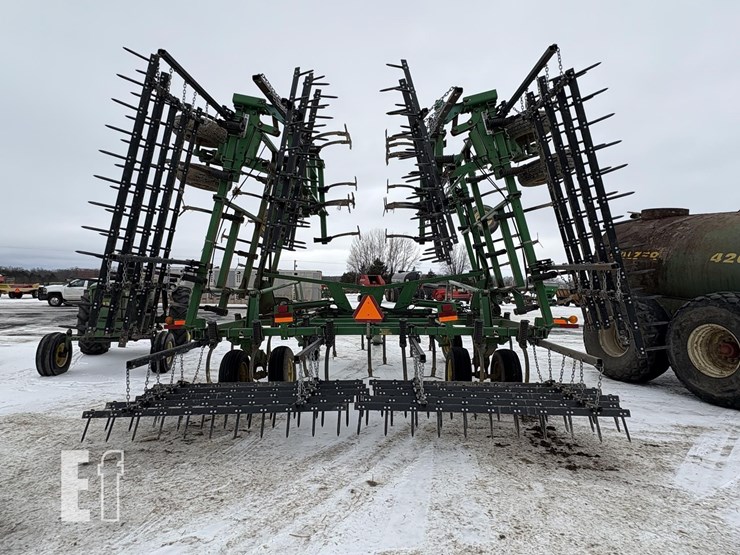 john-deere-2210-image-10