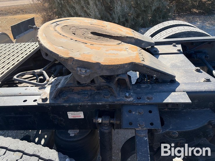 2018-kenworth-t680-image-19