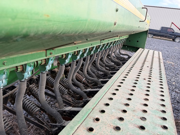 john-deere-35-image-77