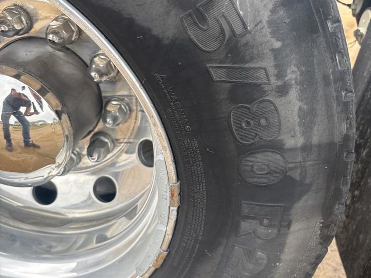 2019-peterbilt-579-image-60