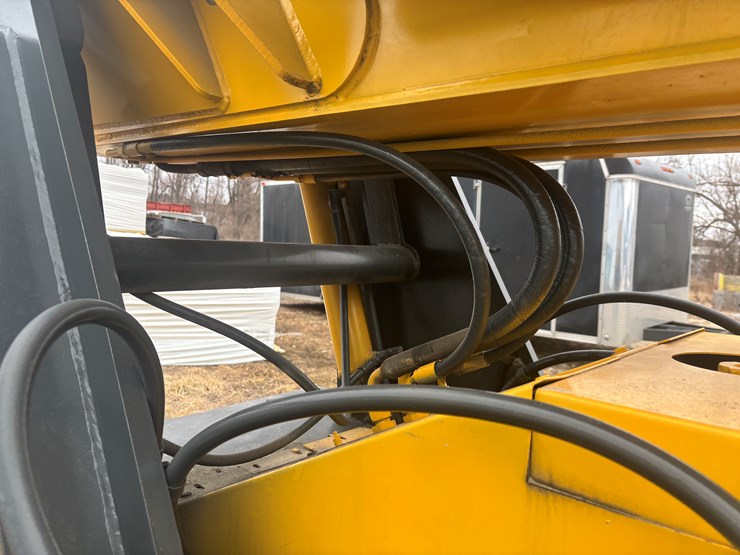 #2310-•-2004-gehl-rs8-telehandler-image-60