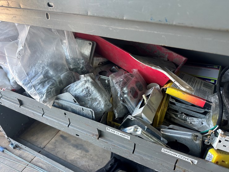 2017-ford-transit-image-33