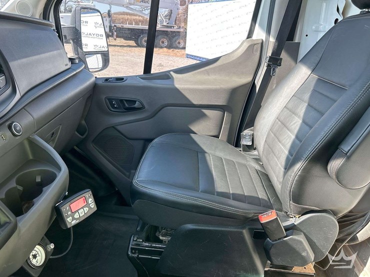 2021-ford-transit-image-20