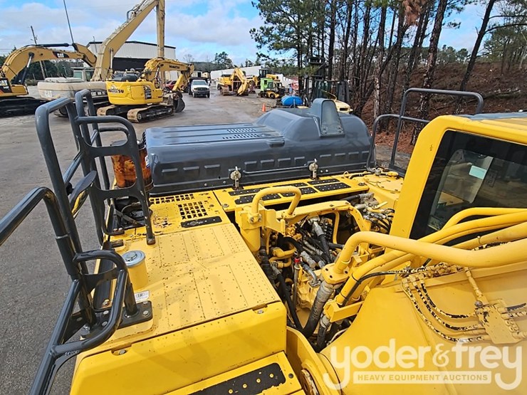 2019-komatsu-pc360-lc-11-image-35