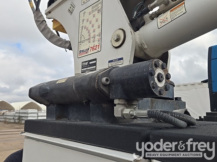 2019-ford-f550-image-21