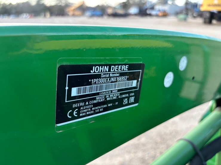 2022-john-deere-3025e-image-23