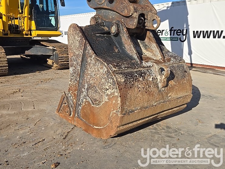 2022-komatsu-pc360-lc-11-image-10