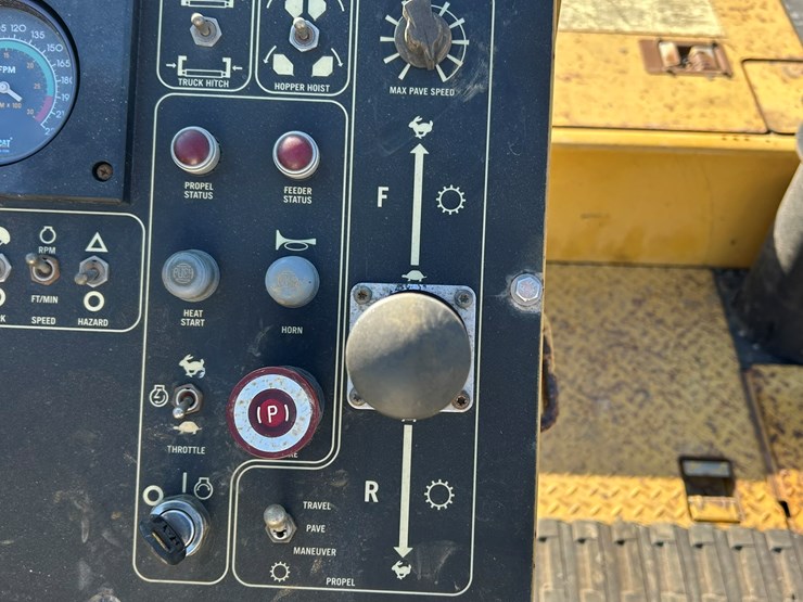 caterpillar-ap-650b-image-47