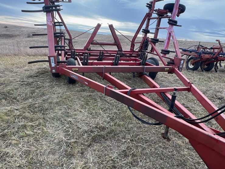 case-ih-5600-image-2