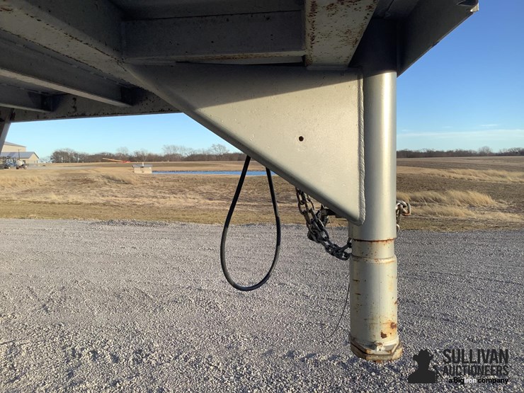 1998-chaparral-trailer-image-19