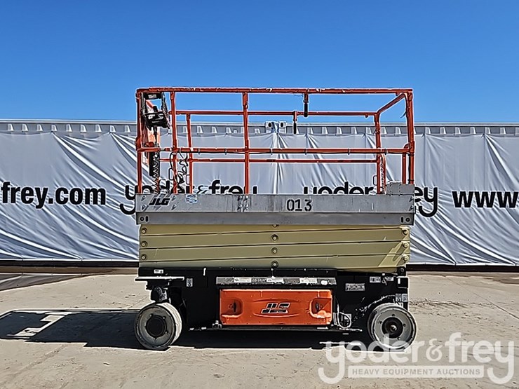 2022-jlg-3246es-image-2