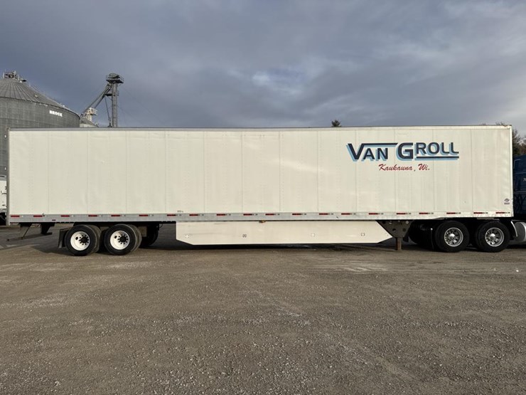 2017-utility-53'-image-6