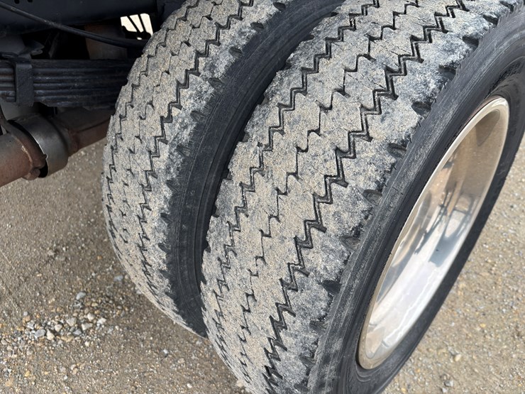 2010-ford-f450-image-64