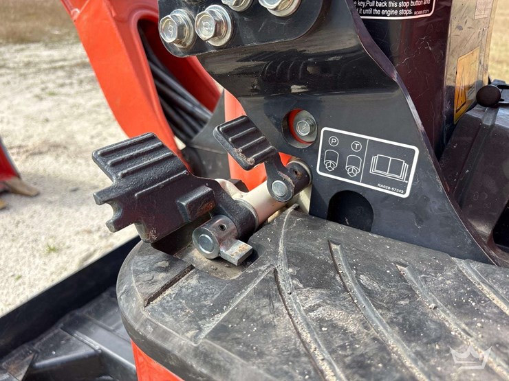 2022-kubota-u10-5-image-31