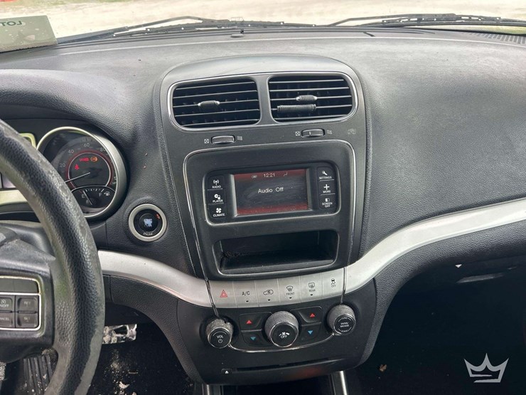 2014-dodge-journey-image-15