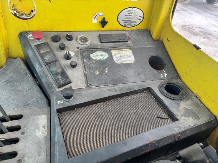 #1869-•-2012-combilift-cl-8011-multi-directional-forklift-image-35