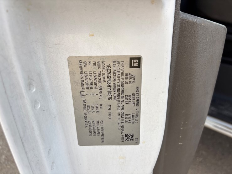 2016-gmc-3500-image-17