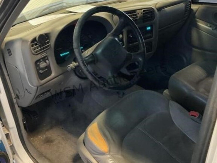 2000-chevrolet-blazer-image-21