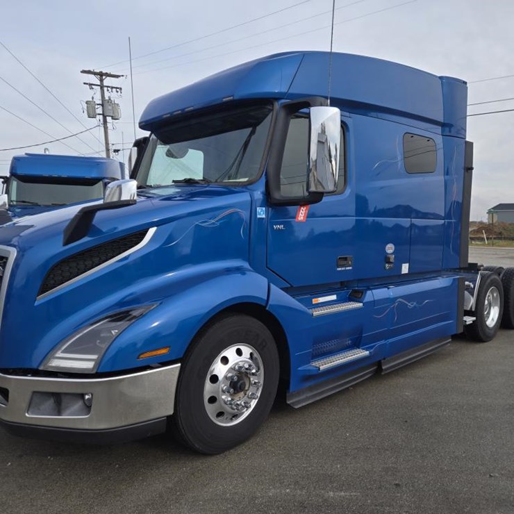 #2225 • 2024 Volvo VNL Sleeper Cab Semi Truck Tractor