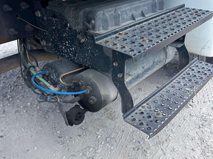 2007-international-durastar-4400-image-25