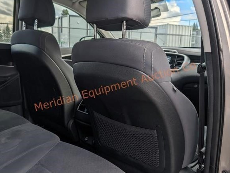 2018-kia-sorento-image-32