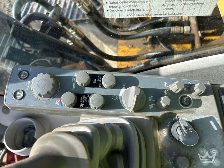 2014-john-deere-350g-hydraulic-excavator-image-17