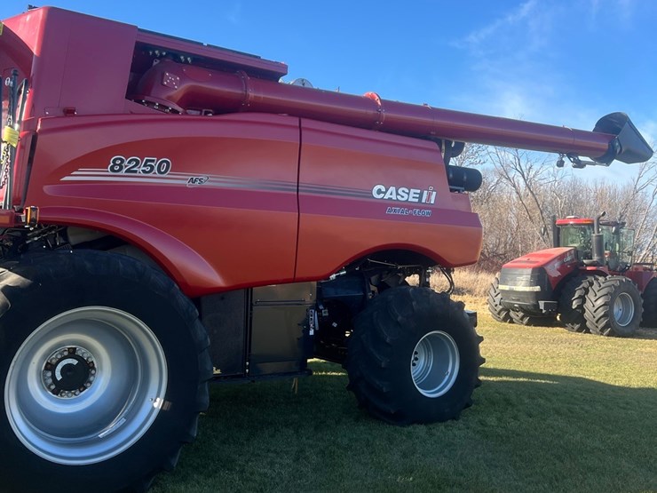 2023-case-ih-8250-image-6