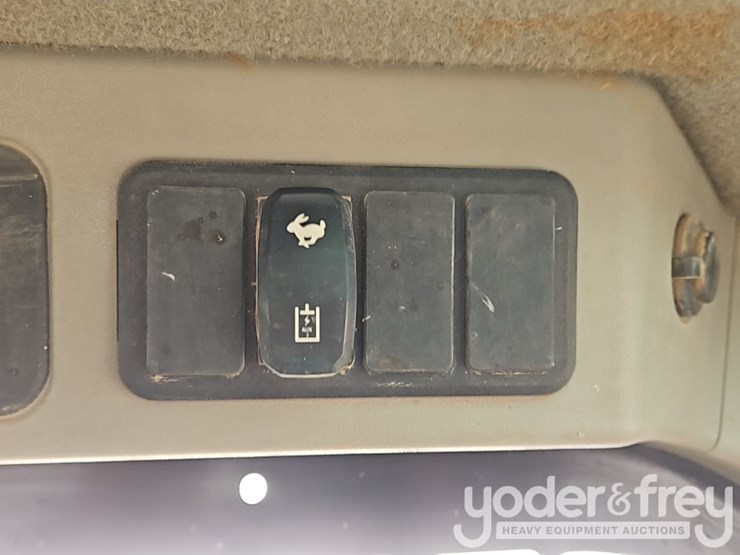 2022-caterpillar-289d3-image-29