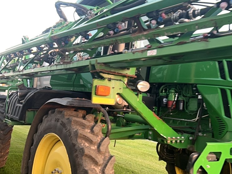 2014-john-deere-r4030-image-167