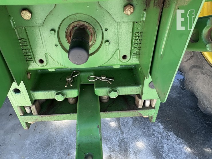 2011-john-deere-7130-image-14