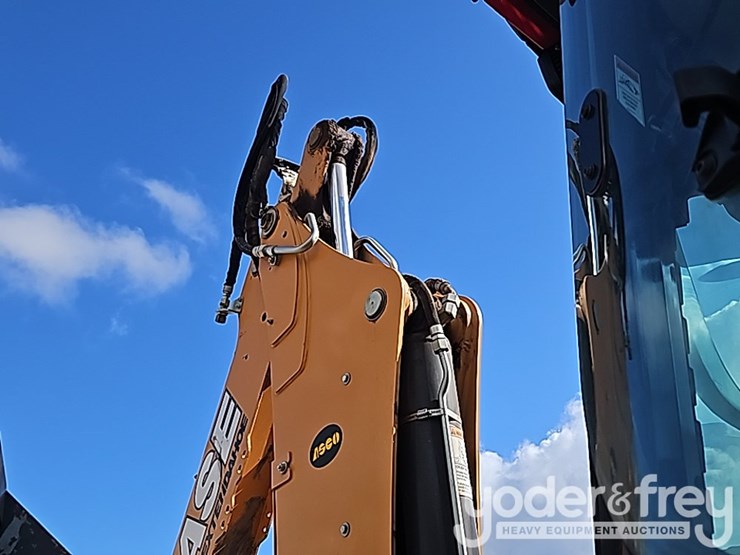 2022-case-590sn-image-32