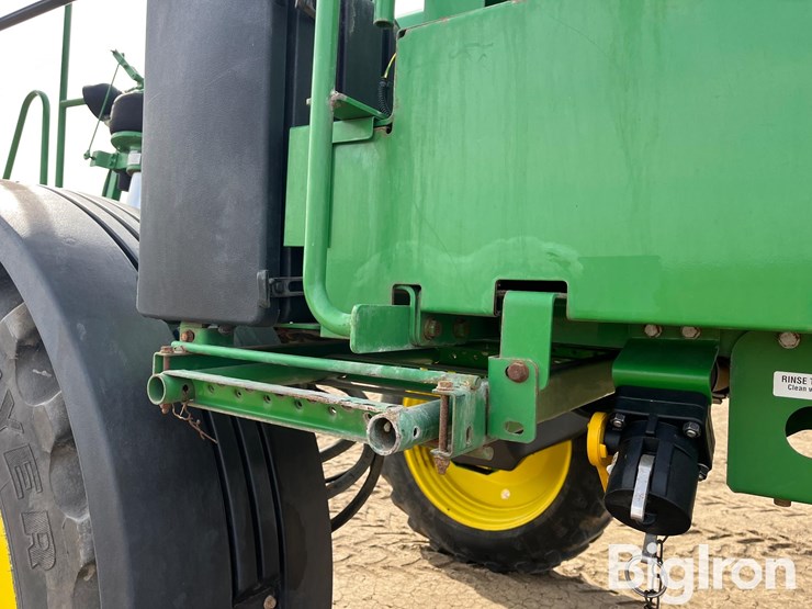 2013-john-deere-4830-image-19