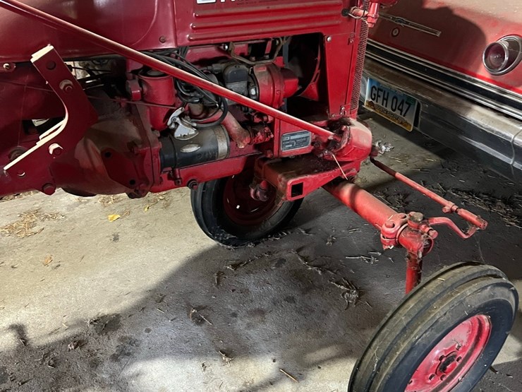 lot-17.-ihc-cub-collector-tractor,-serial-#fcb-14068,-new-tires,-been-in-the-shed-image-12