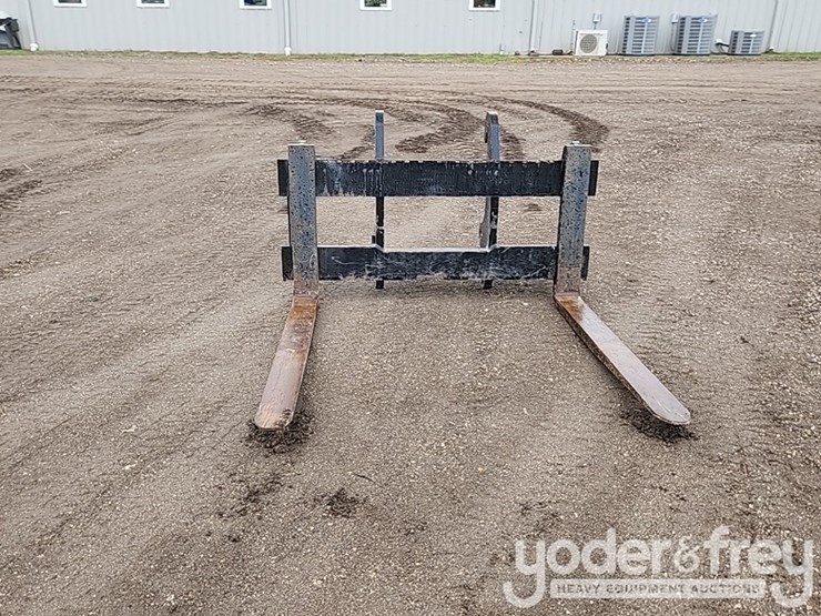 caterpillar-420f-image-8