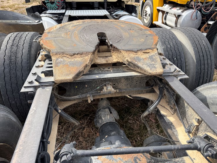 #40955-•-2016-freightliner-cascadia-t/a-daycab-truck-tractor-3akjged54gshn2294-image-17