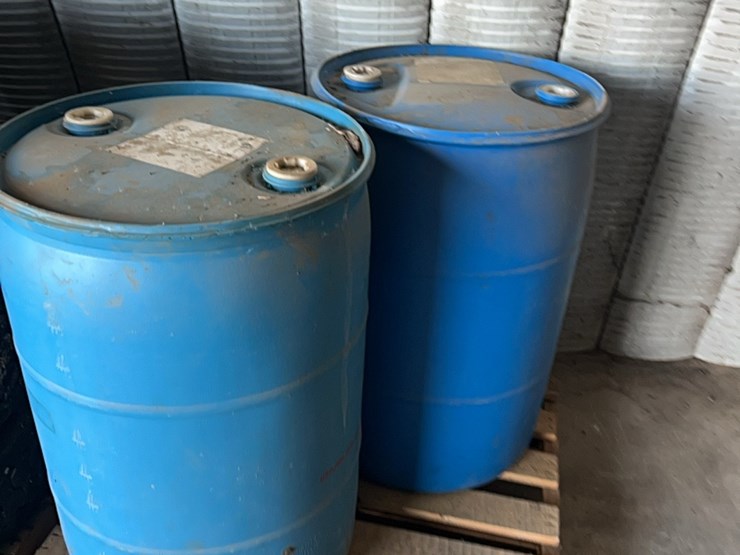(2)-plastic-55-gallon-storage-barrels-image-3