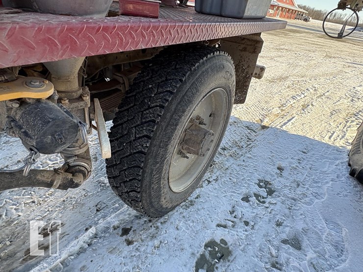 2006-ford-f550-image-15