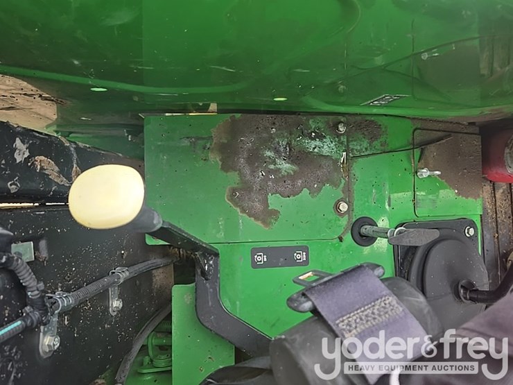 2020-john-deere-5075e-image-61