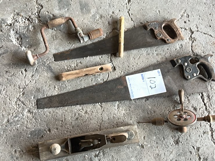 miscellaneous-antique-items,-old-saws,-see-photos-image-7