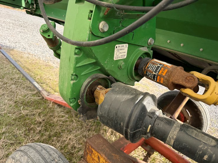 john-deere-630d-image-16