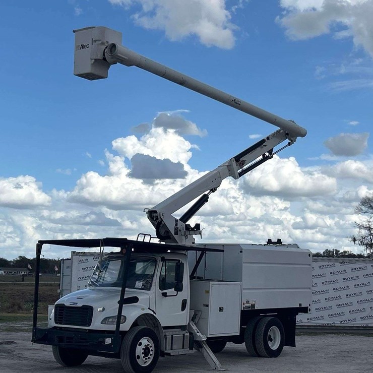 2020 FREIGHTLINER M2 106