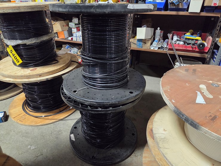 #5399-•-(2)-spools-of-2-awg-and-8-awg-copper-wire-image-1