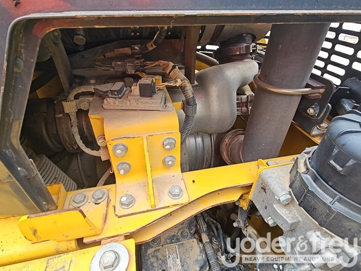 2019-komatsu-pc228us-lc-image-29