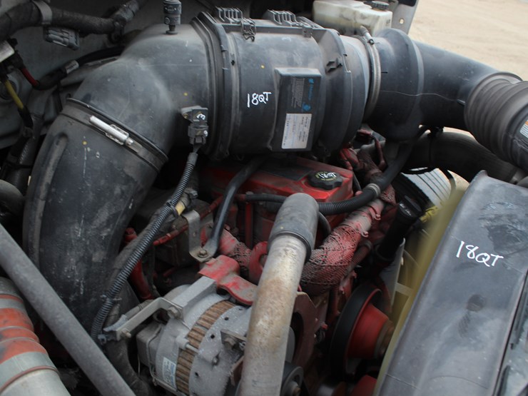 2011-ford-f650-image-19