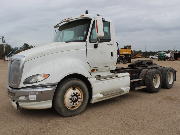 2009-international-prostar-image-1