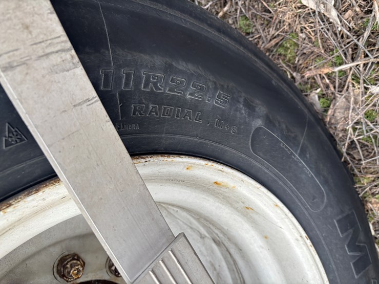 2001-hackney-beverage-trailer-image-42