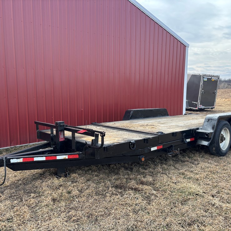 #2276 • 2013 B & B 20' Tandem Axle Tilt Bed Trailer