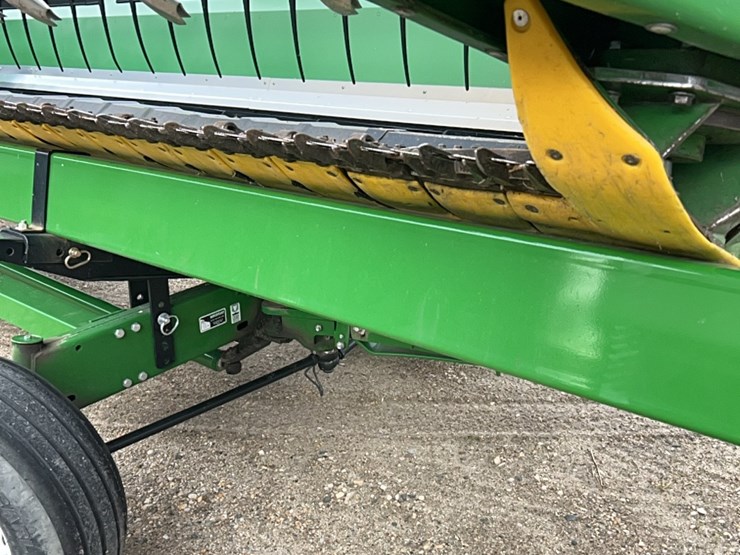 2013-john-deere-640-image-16