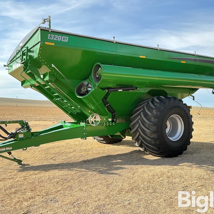 2021 BRANDT 1320XT